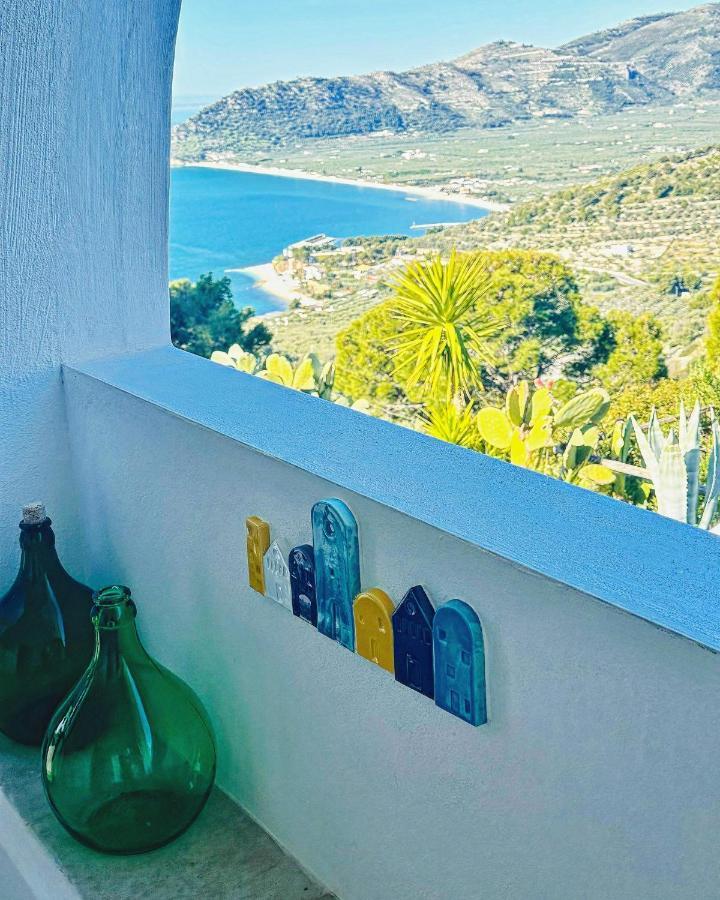Casa Molo 13 Villa Mattinata Bagian luar foto